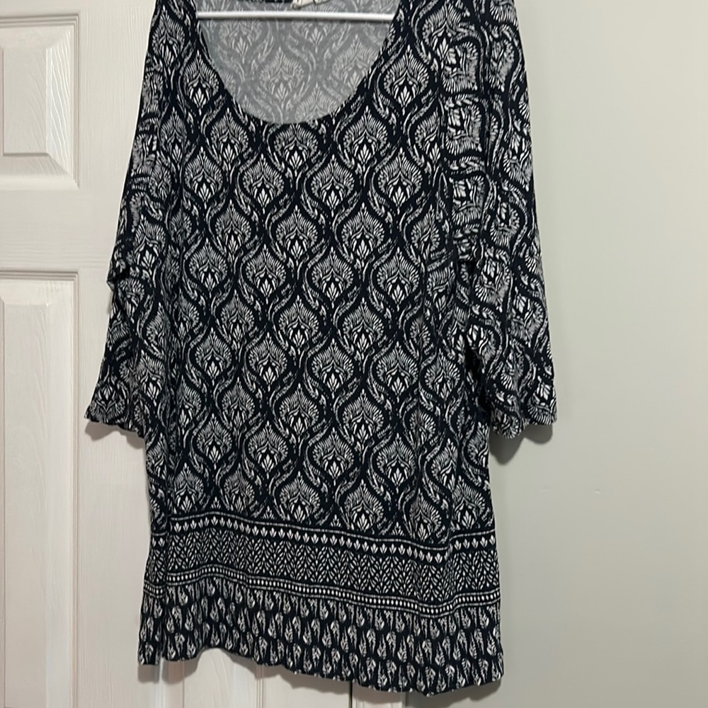 Artisan NY XL Blue and White Cotton Top